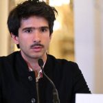 Juan Branco suspendu : neuf mois de sanction pour l&rsquo;avocat engagé dans des polémiques