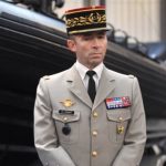 « Macky Sall peut être renversé par l&rsquo;armée à tout moment », selon l&rsquo;ancien patron du renseignement militaire, Général Christophe Gomart (Vidéo)