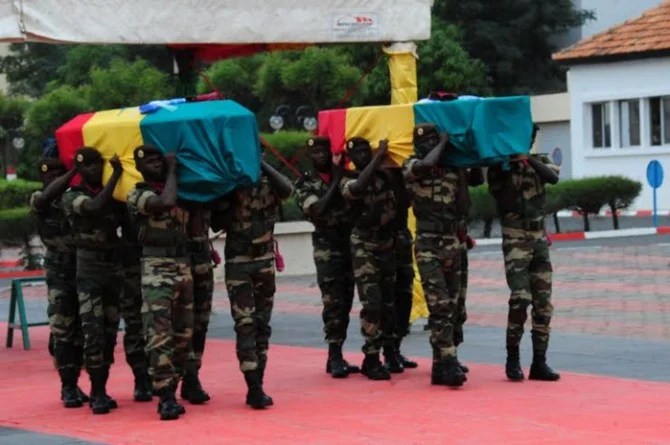 soldats-Senegalais1-670×445