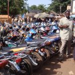 Coûts et régularisation : le défi de l’immatriculation des motos