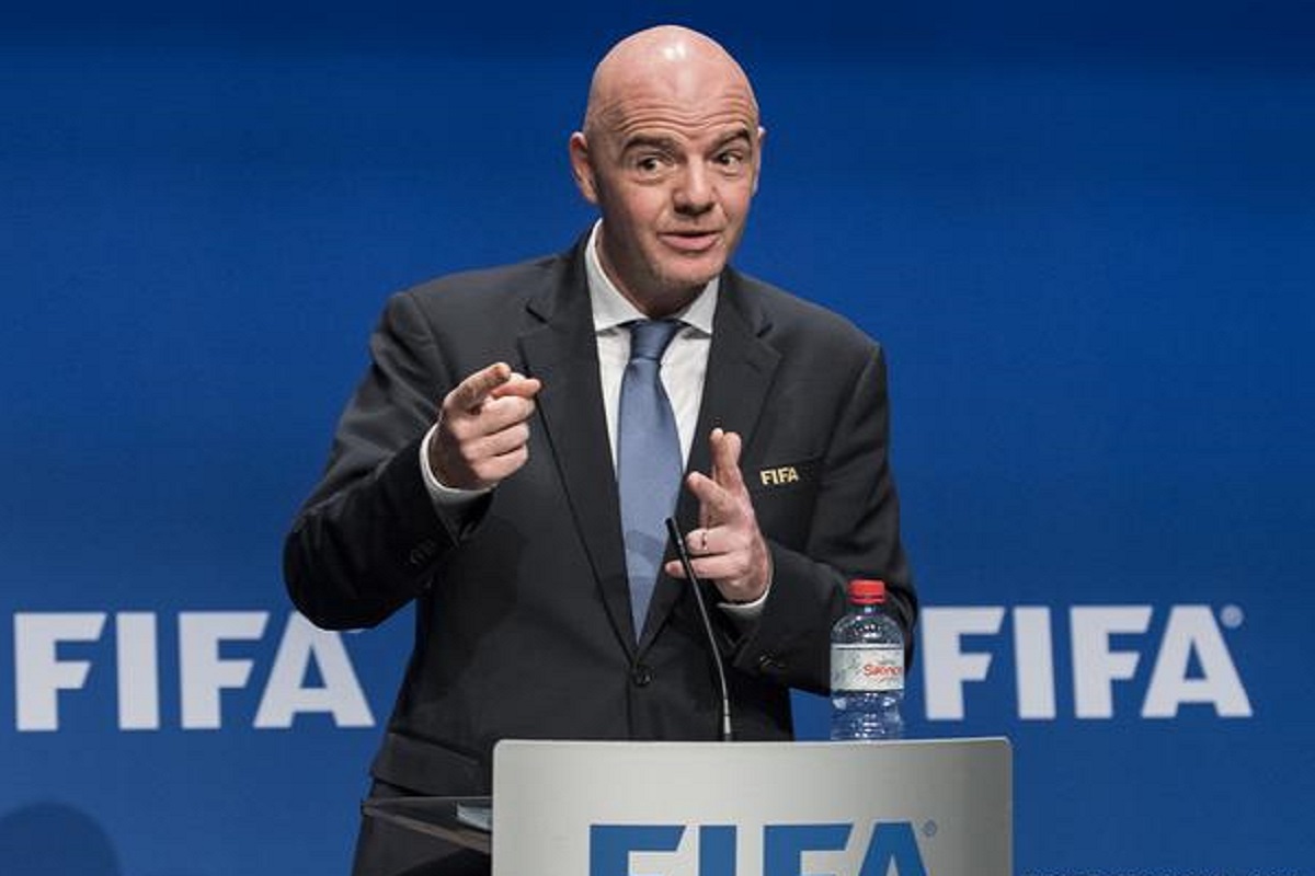 Abus sexuels : un ancien entraîneur suspendu à vie par a FIFA