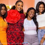 [18 Photos]- Nefertiti Sow : entre élégance flamboyante et gratitude lors de l’inauguration de Maison KASEYNA